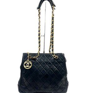 Auth CHANEL Coco Huge Gold Plate CC Charm Quilted Lambskin Leather Chain Handbag